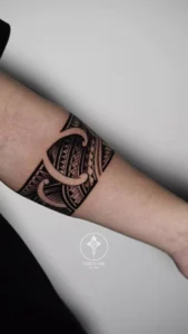 Mini tattoo armband Maori style by Nhan Nguyen TorchINK Tattoo
