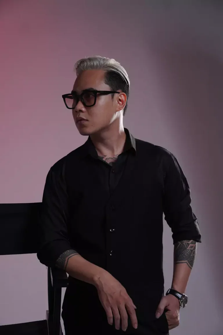 Artist Ha Trung