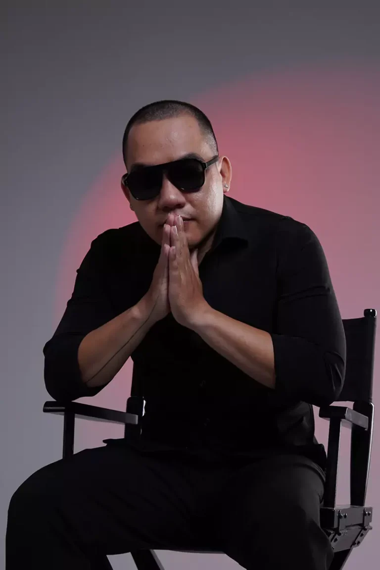 Artist Victor Vu